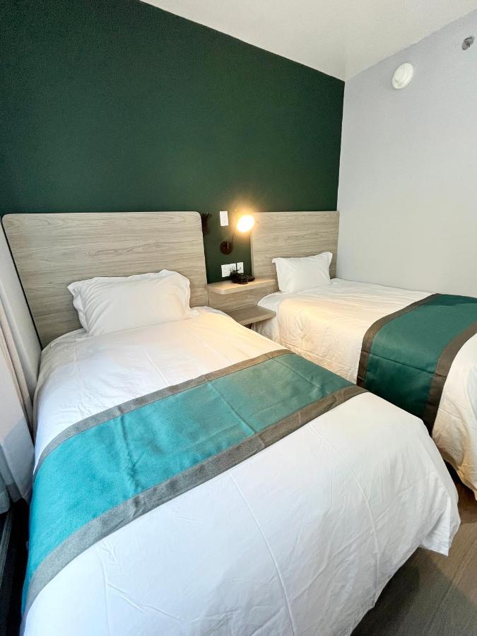 Starlight Hotel Near Lga Airport Нью-Йорк Экстерьер фото